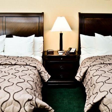 Pacer Inn & Suites Motel Delaware Extérieur photo