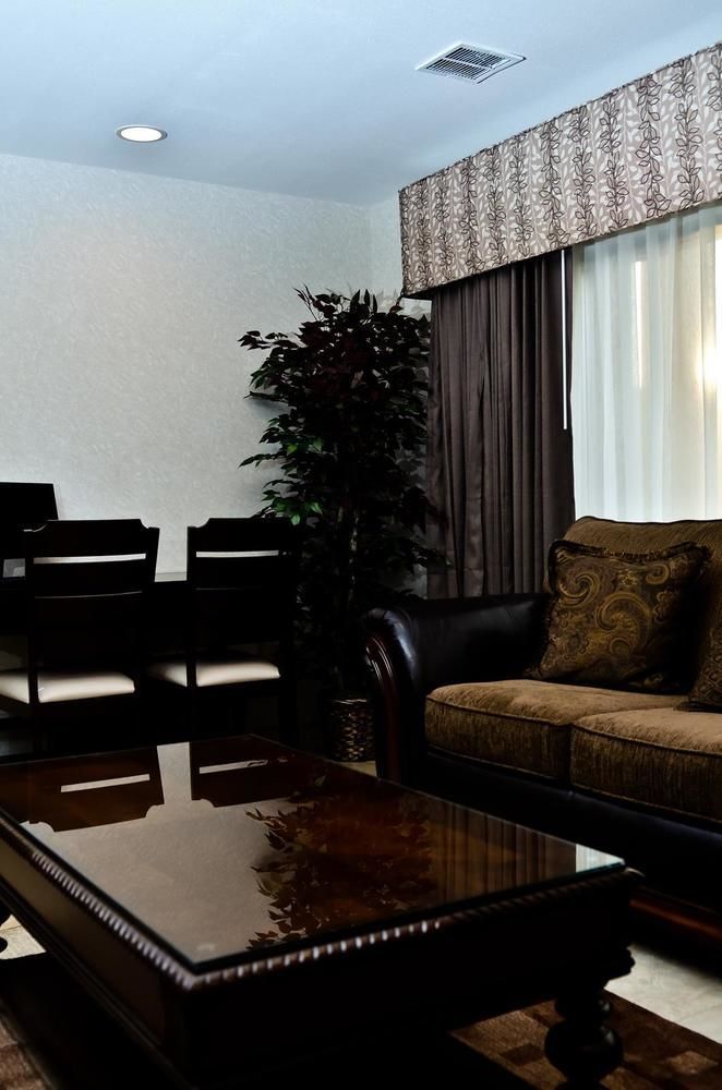 Pacer Inn & Suites Motel Delaware Extérieur photo