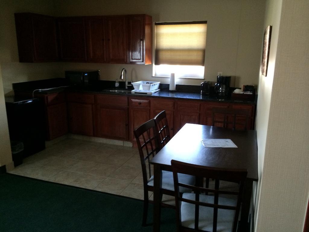 Pacer Inn & Suites Motel Delaware Chambre photo