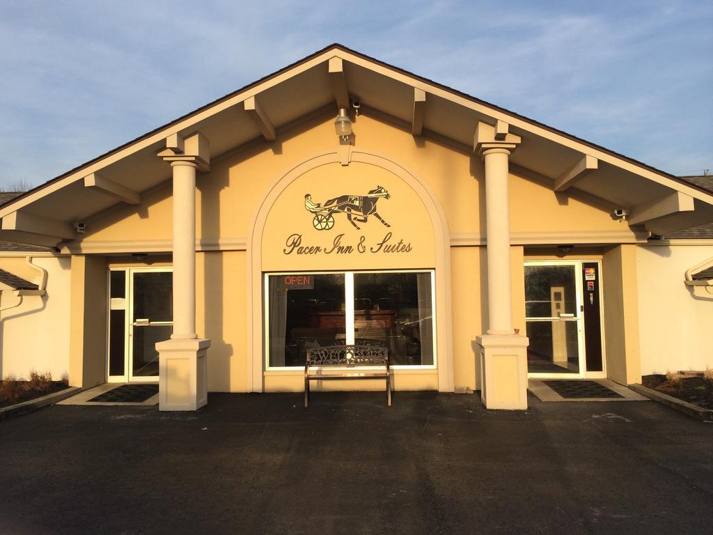 Pacer Inn & Suites Motel Delaware Extérieur photo