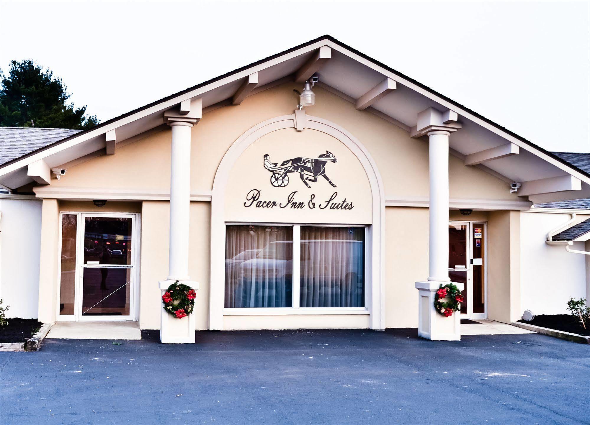 Pacer Inn & Suites Motel Delaware Extérieur photo